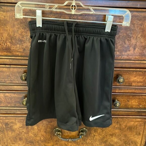 Nike black dri fit kids shorts - Picture 1 of 7